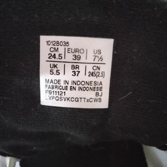 ASICS Women's White and Pink Running Shoes - Picture 7 of 8